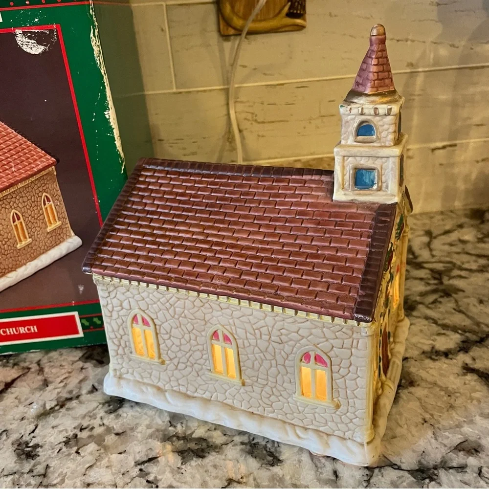 Vintage House of Lloyd Village Church 1993 Christmas Around the World Porcelain